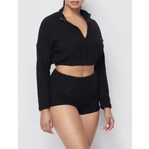 NWT Black Long Sleeves Quarter Zip Short Stop 2 Pieces - Picture 1 of 3